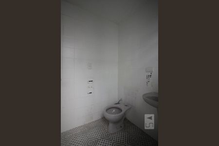 Casa à venda com 240m², 6 quartos e 3 vagasBanheiro de Serviço