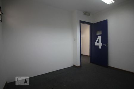 Casa à venda com 240m², 6 quartos e 3 vagasSuíte 2