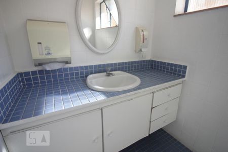 Casa à venda com 240m², 6 quartos e 3 vagasPia