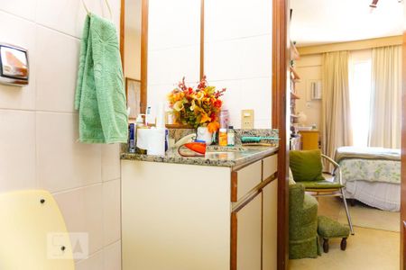 Apartamento à venda com 485m², 4 quartos e 3 vagasBanheiro da Suíte 1