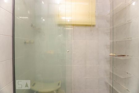 Apartamento à venda com 485m², 4 quartos e 3 vagasBanheiro da Suíte 2