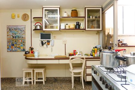 Apartamento à venda com 485m², 4 quartos e 3 vagasCozinha