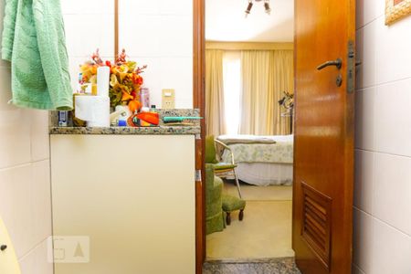 Apartamento à venda com 485m², 4 quartos e 3 vagasBanheiro da Suíte 1