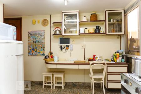 Apartamento à venda com 485m², 4 quartos e 3 vagasCozinha