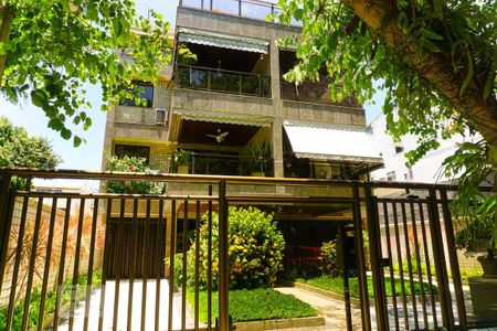 Apartamento à venda com 485m², 4 quartos e 3 vagasFachada