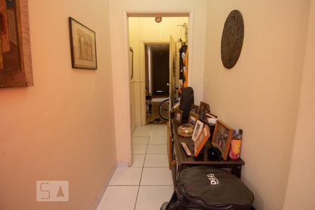 Corredor de apartamento à venda com 3 quartos, 100m² em Copacabana, Rio de Janeiro