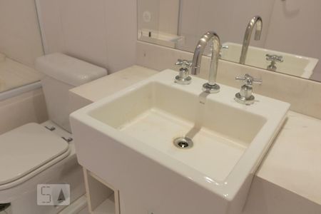 Apartamento para alugar com 48m², 1 quarto e 1 vaga Apartamento para alugar com 48m², 1 quarto e 1 vagaBanheiro