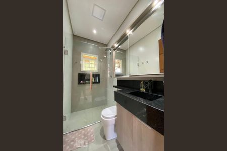 Casa à venda com 117m², 2 quartos e 2 vagasBanheiro 
