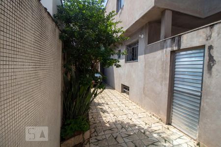 Casa à venda com 350m², 8 quartos e 2 vagas Casa à venda com 350m², 8 quartos e 2 vagasGaragem