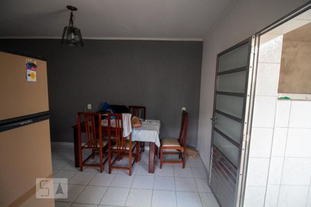 Casa à venda com 350m², 8 quartos e 2 vagas Casa à venda com 350m², 8 quartos e 2 vagasCozinha