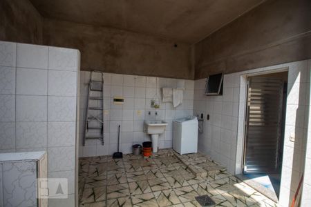Casa à venda com 350m², 8 quartos e 2 vagas Casa à venda com 350m², 8 quartos e 2 vagasLavanderia