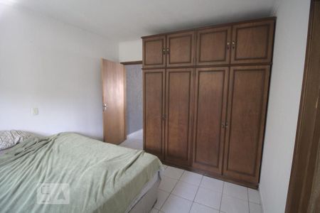 Casa à venda com 350m², 8 quartos e 2 vagas Casa à venda com 350m², 8 quartos e 2 vagasQuarto Suíte