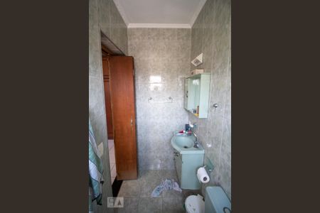 Casa à venda com 350m², 8 quartos e 2 vagas Casa à venda com 350m², 8 quartos e 2 vagasBanheiro da Suíte