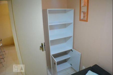 Quarto 2 de apartamento para alugar com 2 quartos, 63m² em Armação, Salvador