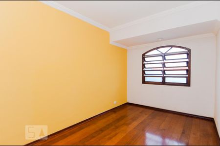 Quarto 2 de casa para alugar com 3 quartos, 190m² em Jardim Santa Clara, Guarulhos