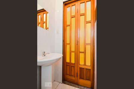 Casa para alugar com 190m², 3 quartos e 3 vagas Casa para alugar com 190m², 3 quartos e 3 vagasBanheiro Social