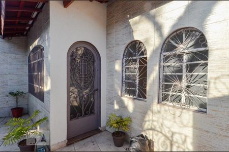Casa para alugar com 190m², 3 quartos e 3 vagas Casa para alugar com 190m², 3 quartos e 3 vagasEntrada da Sala