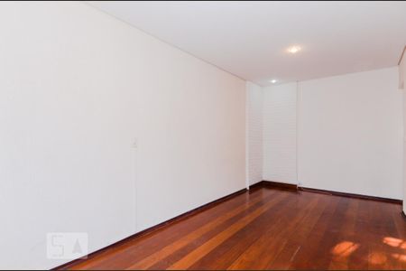 Sala de casa para alugar com 3 quartos, 190m² em Jardim Santa Clara, Guarulhos