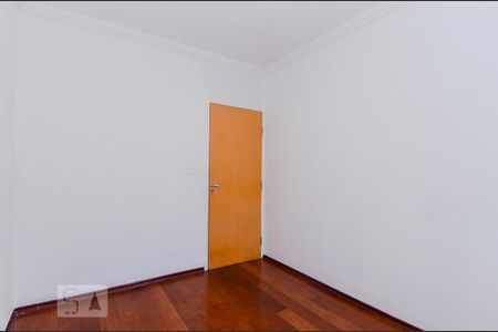 Quarto 1 de casa para alugar com 3 quartos, 190m² em Jardim Santa Clara, Guarulhos