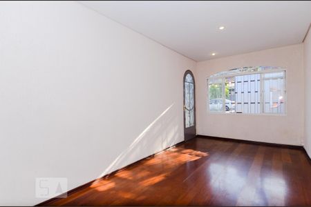 Sala de casa para alugar com 3 quartos, 190m² em Jardim Santa Clara, Guarulhos