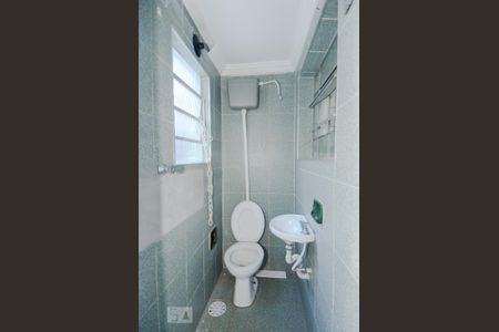 Casa para alugar com 190m², 3 quartos e 3 vagas Casa para alugar com 190m², 3 quartos e 3 vagasBanheiro de Serviço