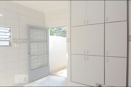 Casa para alugar com 190m², 3 quartos e 3 vagas Casa para alugar com 190m², 3 quartos e 3 vagasCozinha