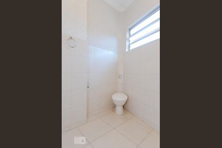 Casa para alugar com 190m², 3 quartos e 3 vagas Casa para alugar com 190m², 3 quartos e 3 vagasBanheiro da Suíte