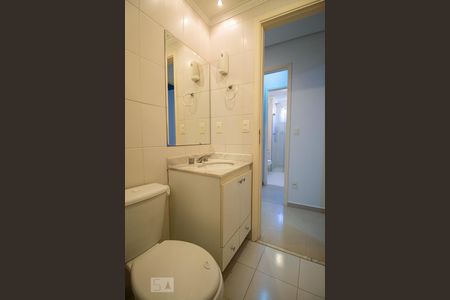 Apartamento à venda com 93m², 4 quartos e 2 vagasBanheiro 