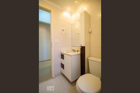 Apartamento à venda com 93m², 4 quartos e 2 vagasBanheiro da Suíte 