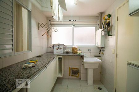 Apartamento à venda com 93m², 4 quartos e 2 vagasLavanderia 