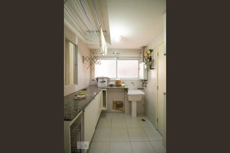 Apartamento à venda com 93m², 4 quartos e 2 vagasLavanderia 