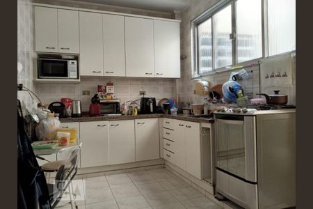 Casa à venda com 270m², 3 quartos e 5 vagas Casa à venda com 270m², 3 quartos e 5 vagasCozinha