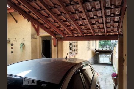 Casa à venda com 270m², 3 quartos e 5 vagas Casa à venda com 270m², 3 quartos e 5 vagasGaragem