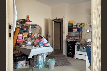 Casa à venda com 270m², 3 quartos e 5 vagas Casa à venda com 270m², 3 quartos e 5 vagasQuarto