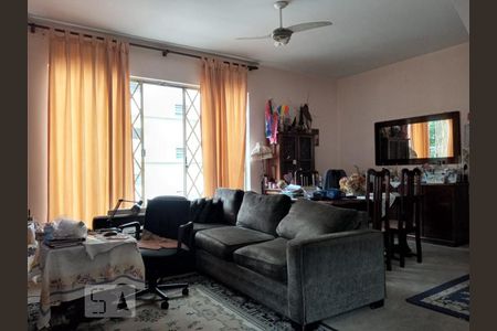 Casa à venda com 270m², 3 quartos e 5 vagas Casa à venda com 270m², 3 quartos e 5 vagasSala