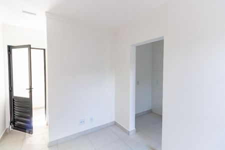 Sala de kitnet/studio para alugar com 1 quarto, 28m² em Vila Bela, São Paulo
