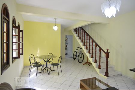 Sala de casa para alugar com 3 quartos, 200m² em Vila Esperança, São Paulo