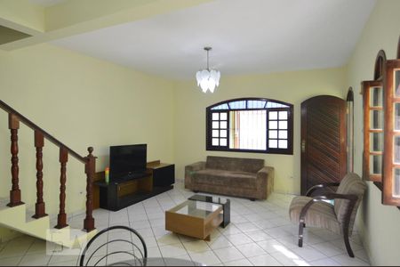 Sala de casa para alugar com 3 quartos, 200m² em Vila Esperança, São Paulo