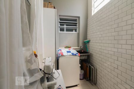 Casa para alugar com 220m², 4 quartos e 5 vagasÁrea de serviço (Edícula) 