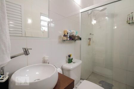 Casa para alugar com 220m², 4 quartos e 5 vagasBanheiro (Edícula)