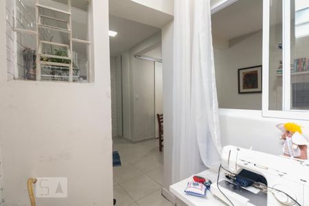 Casa para alugar com 220m², 4 quartos e 5 vagasÁrea de serviço (Edícula) 