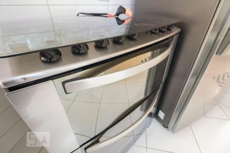 Casa para alugar com 220m², 4 quartos e 5 vagasCozinha 