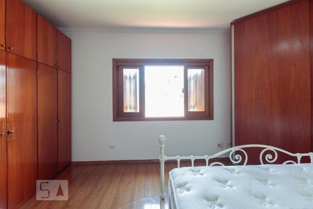 Casa para alugar com 220m², 4 quartos e 5 vagasSuíte 2