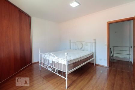 Casa para alugar com 220m², 4 quartos e 5 vagasSuíte 2