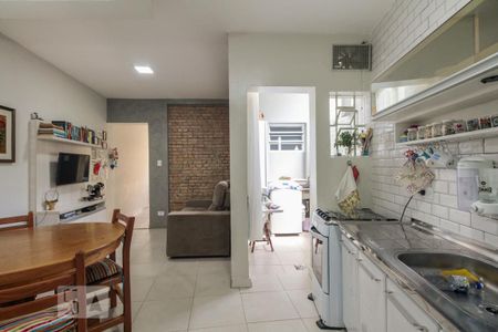 Casa para alugar com 220m², 4 quartos e 5 vagasCozinha (Edícula) 