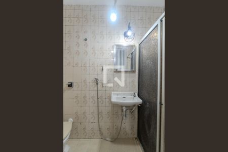 Banheiro de kitnet/studio para alugar com 1 quarto, 60m² em Consolação, São Paulo