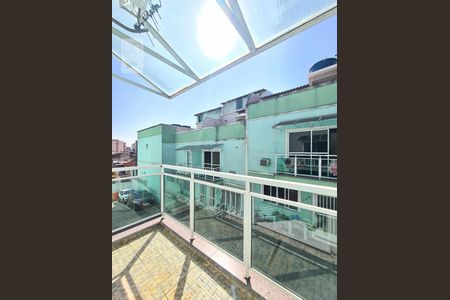 Casa de condomínio à venda com 64m², 2 quartos e 1 vagaVaranda