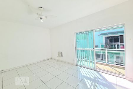 Casa de condomínio à venda com 64m², 2 quartos e 1 vagaQuarto 2