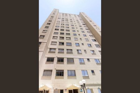 Apartamento para alugar com 42m², 2 quartos e 1 vaga Apartamento para alugar com 42m², 2 quartos e 1 vagaFachada