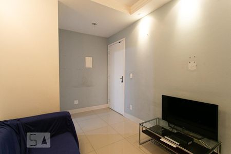 Apartamento para alugar com 42m², 2 quartos e 1 vaga Apartamento para alugar com 42m², 2 quartos e 1 vagaSala